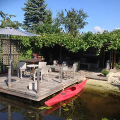 Отель B&B Houseboat between Amsterdam Windmills Нидерланды, Амстердам - отзывы, цены и фото номеров - забронировать отель B&B Houseboat between Amsterdam Windmills онлайн приотельная территория