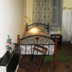 Home Hostel NN Кровать в общем номере с двухъярусной кроватью