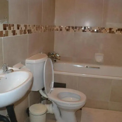 Отель Yana Bed & Breakfast Габороне ванная