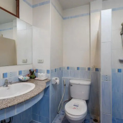 Отель Seven Oak Inn 2* Улучшенный номер с различными типами кроватей фото 4