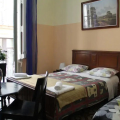 Отель B&B Comfort Стандартный семейный номер с двуспальной кроватью фото 2