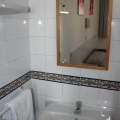 Отель Hostal Las Nieves Стандартный номер с различными типами кроватей (общая ванная комната) фото 37