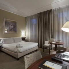 Отель UNAHOTELS Cusani Milano 4* Представительский номер с различными типами кроватей