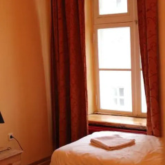 Отель Tabinoya - Tallinn's Travellers House Стандартный номер с 2 отдельными кроватями (общая ванная комната) фото 4