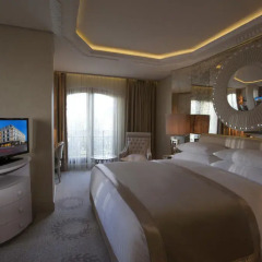 Отель Wyndham Grand Istanbul Kalamis Marina 5* Стандартный семейный номер с двуспальной кроватью