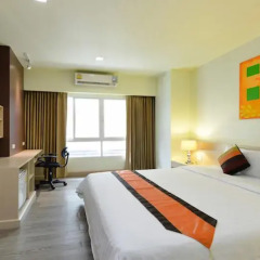 Отель Icheck Inn Silom 3* Улучшенный номер фото 11