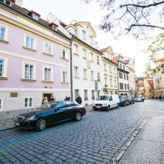 Отель Under The Charles Bridge 3bdr Loft Прага парковка