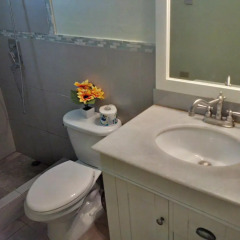 Отель Kingston Paradise Place Guesthouse Студия с различными типами кроватей фото 4
