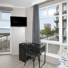 Отель B&B Antwerp Harbour View 3* Стандартный номер с различными типами кроватей фото 6