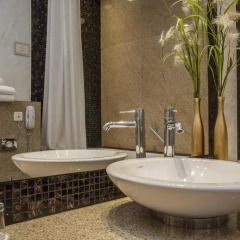 Отель Savoy Boutique Hotel by TallinnHotels Эстония, Таллин - 13 отзывов об отеле, цены и фото номеров - забронировать отель Savoy Boutique Hotel by TallinnHotels онлайн ванная фото 2