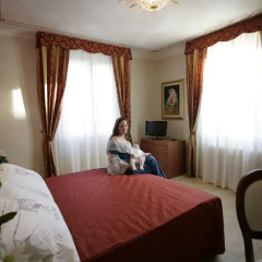 Отель Villa Titus Италия, Гаттео-а-Маре - отзывы, цены и фото номеров - забронировать отель Villa Titus онлайн комната для гостей фото 4