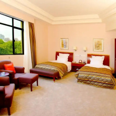Hengshan Picardie Hotel 4* Улучшенный номер с 2 отдельными кроватями