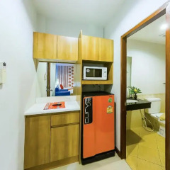 Отель Sea Breeze Jomtien Residence 3* Номер Делюкс с различными типами кроватей фото 5