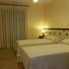 Отель Hostal Rural El Tejar Улучшенный номер с 2 отдельными кроватями фото 2