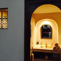 Отель Riad Marhaba Марокко, Рабат - отзывы, цены и фото номеров - забронировать отель Riad Marhaba онлайн ванная фото 2