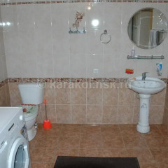 Отель Guest House Manas Кыргызстан, Каракол - отзывы, цены и фото номеров - забронировать отель Guest House Manas онлайн ванная