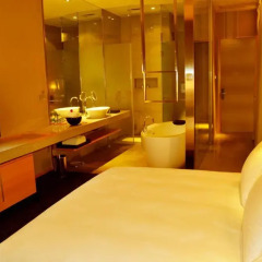 Отель Royal Tulip Luxury Hotels Carat - Guangzhou 4* Стандартный номер с разными типами кроватей фото 6