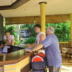 Отель Hon Rom Sunlight Resort гостиничный бар