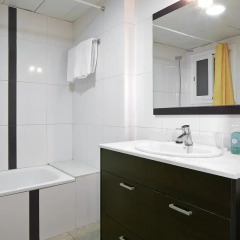 Отель Apartamentos Mur Mar Испания, Барселона - отзывы, цены и фото номеров - забронировать отель Apartamentos Mur Mar онлайн ванная