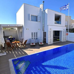 Отель Villa Blue Phoenix бассейн