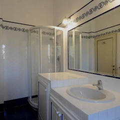Отель J.R. Santa Maria Novella Luxury Rooms Италия, Флоренция - отзывы, цены и фото номеров - забронировать отель J.R. Santa Maria Novella Luxury Rooms онлайн ванная фото 2