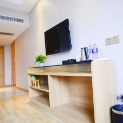 Отель Insail Hotels Railway Station Guangzhou 3* Номер Делюкс с различными типами кроватей фото 9
