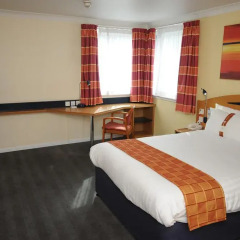 Отель Holiday Inn Express Glasgow Airport 3* Стандартный номер фото 11