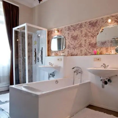Отель B&B The Baron ванная фото 3