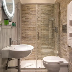 Отель Frattina Rooms ванная фото 2