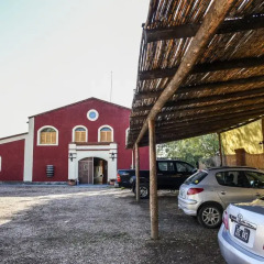 Apart Hotel La Bodega Сан-Рафаэль парковка