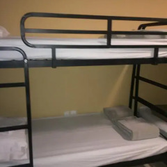 DC International Hostel 1 Кровать в общем номере с двухъярусной кроватью фото 3
