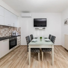 Апартаменты Apartments Miramar в номере фото 2