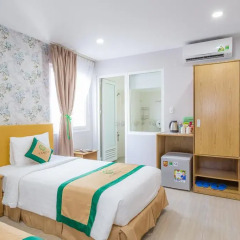 Camila Hotel 3* Улучшенный номер с 2 отдельными кроватями фото 2