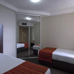 Отель Novotel Surfers Paradise 4* Семейный номер Делюкс с двуспальной кроватью