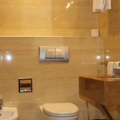 Sky 2 Hotel ванная