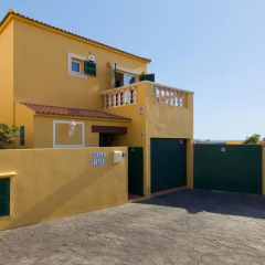 Отель Villa Fiesta парковка