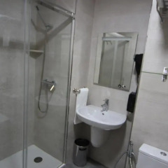 Отель Hostal Roma ванная