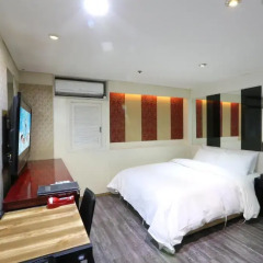 Film 37.2 Hotel 3* Стандартный номер с различными типами кроватей фото 5