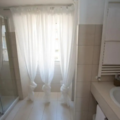 Отель Ad 2015 Guesthouse Италия, Рим - отзывы, цены и фото номеров - забронировать отель Ad 2015 Guesthouse онлайн ванная