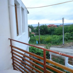 Отель Petrovi Guest House Болгария, Аврен - отзывы, цены и фото номеров - забронировать отель Petrovi Guest House онлайн балкон