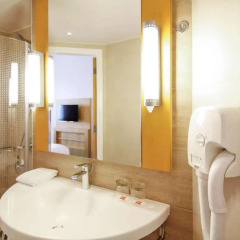 ibis One Central Hotel 3* Стандартный номер с различными типами кроватей