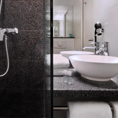 Отель Motel One Nürnberg-City 3* Стандартный номер с различными типами кроватей фото 4