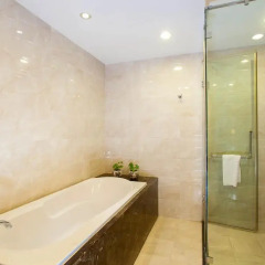 Authentic Hanoi Boutique Hotel 4* Люкс с различными типами кроватей фото 12