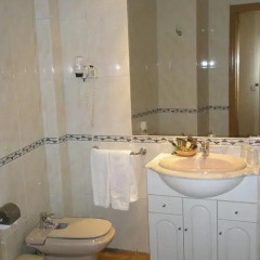 Отель Quo Eraso Aparthotel 3* Апартаменты разные типы кроватей фото 9