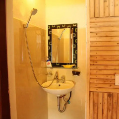 Отель Tavan Ecologic Homestay ванная