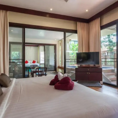 Отель The Briza Beach Resort, Samui 4* Номер Делюкс с различными типами кроватей фото 7