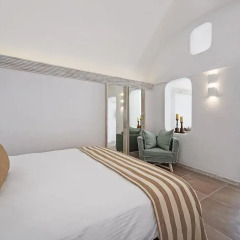 Отель Athina Luxury Suites 4* Люкс повышенной комфортности с различными типами кроватей фото 10