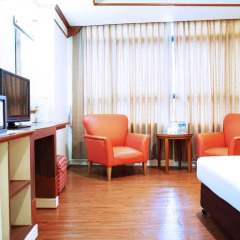 Отель The Bavana Surawong Bangkok 3* Стандартный номер фото 5