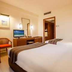 Phuket Merlin Hotel 3* Улучшенный номер с двуспальной кроватью фото 4