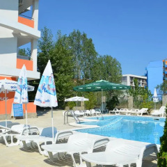 Отель Abelia Apartments Болгария, Солнечный берег - отзывы, цены и фото номеров - забронировать отель Abelia Apartments онлайн бассейн фото 2